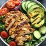 Ensalada de Pollo a la Parrilla y Aguacate